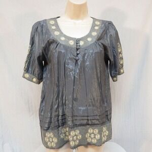 VTG Quizz Fashion Shirt Top  Silver Gray with Ivory Embroidery Blouse Size L